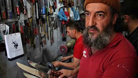 Bıçak bileme ustalarının 'Kurban Bayramı' yoğunluğu