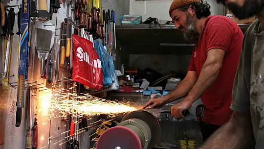 Bıçak bileme ustalarının 'Kurban Bayramı' yoğunluğu