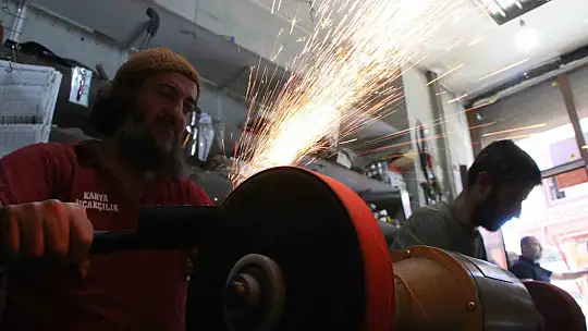 Bıçak bileme ustalarının 'Kurban Bayramı' yoğunluğu