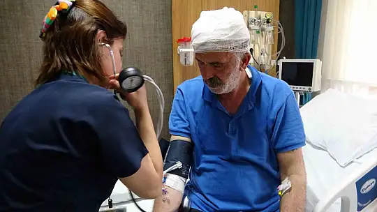Bilinci açık beyin ameliyatı oldu, 'Ameliyatı sonuna kadar bire bir hissediyordum'