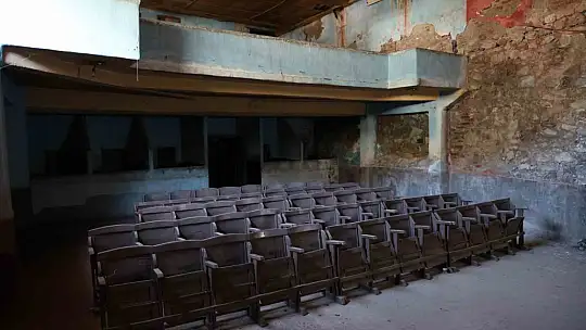 Birçok ilde sinema yokken o ilçede vardı, şimdi turizme kazandırılmayı bekliyor