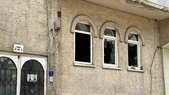 Canını hiçe sayarak girdiği ağır hasarlı binanın penceresinden düştü