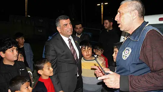 CHP'li Erol polislerle bir araya geldi