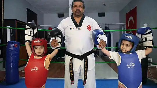 Çocukları kötü alışkanlıklardan uzak tutmak için ücretsiz eğitimler veriyor