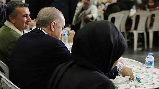 Cumhurbaşkanı Erdoğan Elazığ'da depremzedelerle iftarda buluştu