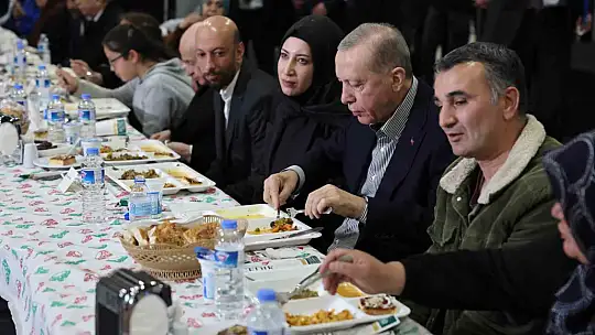 Cumhurbaşkanı Erdoğan Elazığ'da depremzedelerle iftarda buluştu