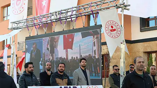 Cumhurbaşkanı Erdoğan'ın katılımıyla Elazığ'da 569 deprem konutunun kurası çekildi