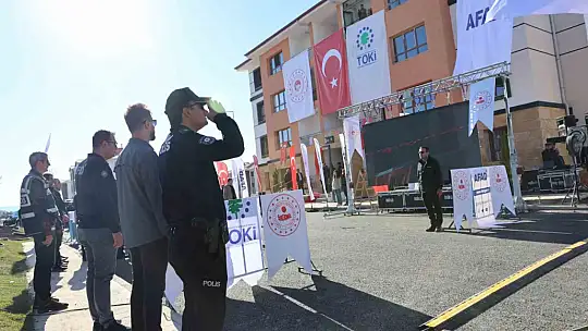 Cumhurbaşkanı Erdoğan'ın katılımıyla Elazığ'da 569 deprem konutunun kurası çekildi