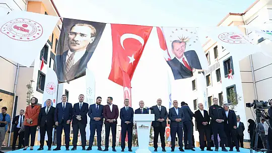 Cumhurbaşkanı Erdoğan'ın katılımıyla Elazığ'da 569 deprem konutunun kurası çekildi
