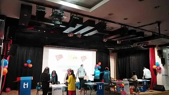 Deprem bölgesine 21 milyonluk kırtasiye yardımı