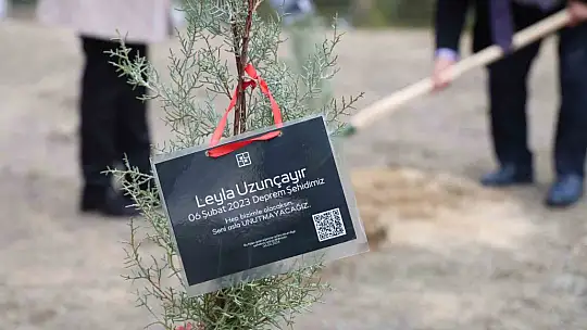 Depremde hayatını kaybeden öğrenciler anısına fidan dikildi