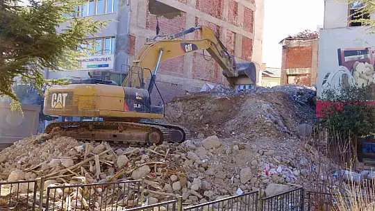 Depremde TOKİ farkı
