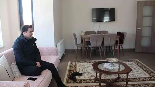 Sivrice'de göl manzaralı deprem konutları tamamlandı