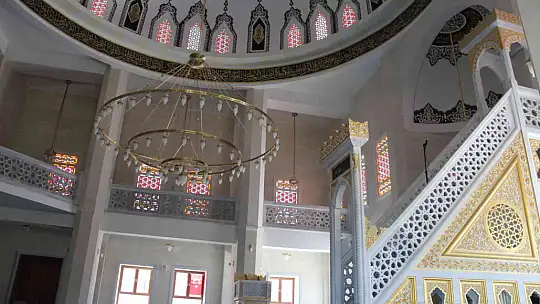 Sivrice'de göl manzaralı deprem konutları tamamlandı