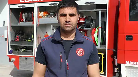 Depremzede itfaiyeciler ailelerini bırakıp yardımı koştu