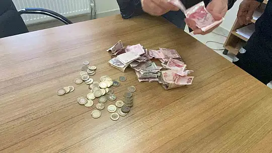 Dilencinin saatlik kazancı dudak uçuklattı