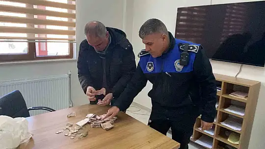Dilencinin saatlik kazancı dudak uçuklattı