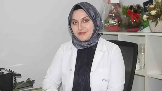 Diyetisyen Uç: 'Günlük ortalama 3 litre su tüketmeliyiz'