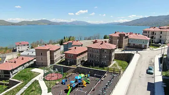 Doğal güzellikleriyle cezbeden Sivrice, misafirlerini bekliyor