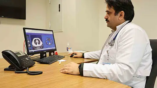 Doktor öğretim üyesi Azar: 'Elektronik sigara tütün mamullerini bırakmak için çıktı fakat kendisi yıllar içerisinde bağımlılık oluşturdu'