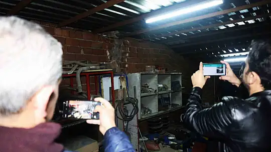 Dükkana girerek başına silah dayayan şahıs 48 bin TL'lik zarar verdi: 7 saattir polise direniyor