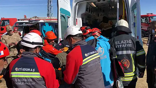 (Düzeltme) Elazığ'da maden ocağında göçük: 3 işçi kurtarıldı, 1 işçi göçük altında