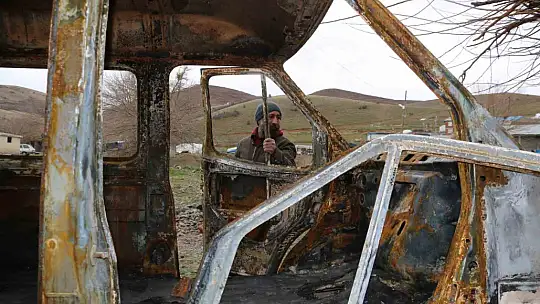Ekmek tekneleri yanan aile yardım bekliyor