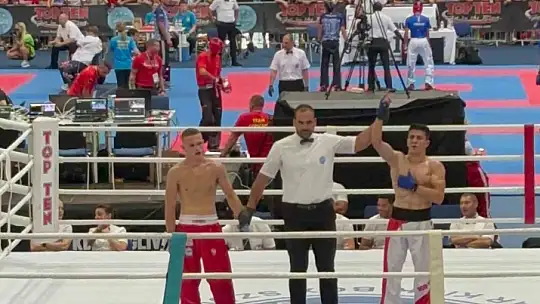 Elazığ'a kick boksta 2 madalya