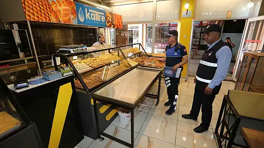 Elazığ Belediyesi bayram hazırlıklarını sürdürüyor