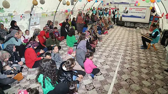 Elazığ Belediyesi depremzede kadınları yalnız bırakmadı