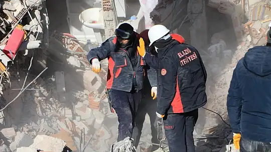 Elazığ Belediyesi'nden deprem bölgesine destek sürüyor