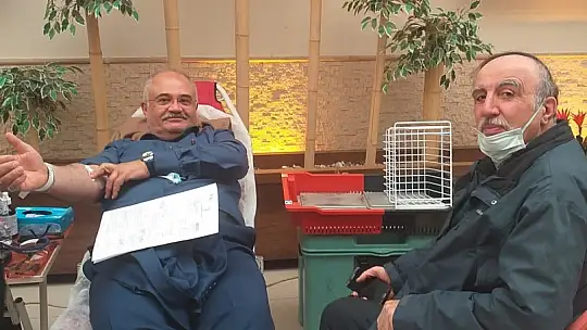 Elazığ Belediyesi personelinden kan bağışına destek