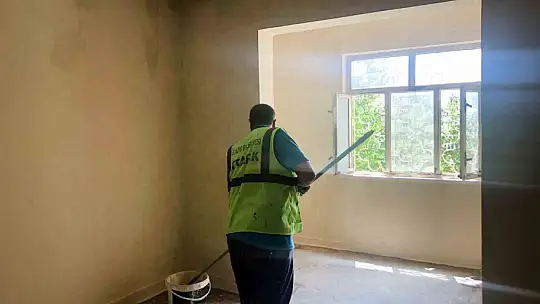 Elazığ Belediyesi yaşlı, kimsesiz ve engelli vatandaşların yanında olmaya devam ediyor