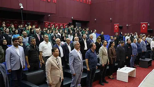 Elazığ'da 'Deprem Bilinci ve Sivil Toplum Dayanışması' paneli düzenlendi