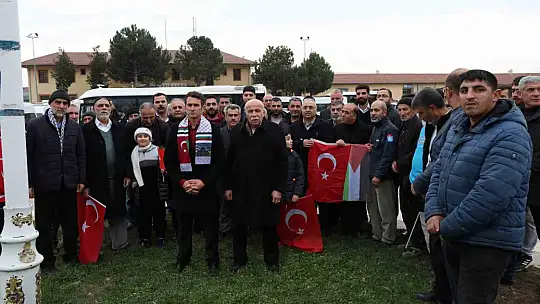 Elazığ'da 'Gazze'ye Yol Olduk' konvoyu