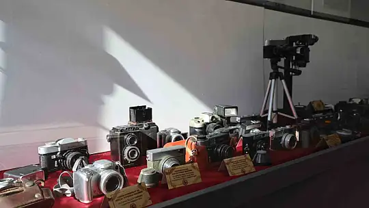 Elazığ'da 'İletişim Müzesi' ve 'Fotoğraflarda Yaşayan Harput Sergisi' açıldı