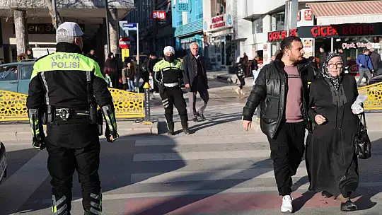 Elazığ'da 'Önce Yaya' uygulaması