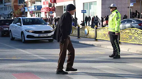 Elazığ'da 'Önce Yaya' uygulaması
