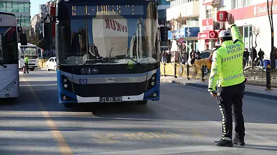 Elazığ'da 'Önce Yaya' uygulaması