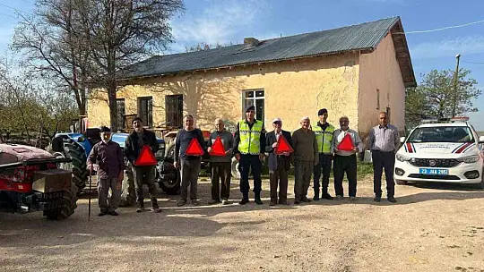 Elazığ'da 'Reflektör tak, görünür ol' kampanyası