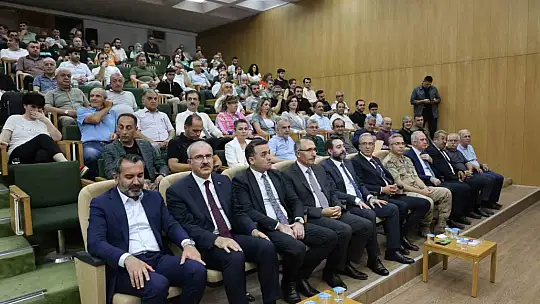 Elazığ'da 'Türk Tarihinde Darbeler ve 15 Temmuz Konferansı' düzenlendi