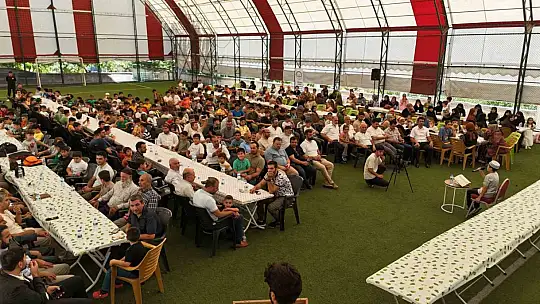 Elazığ'da 13 hafız için program düzenlendi