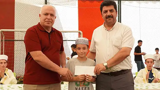 Elazığ'da 13 hafız için program düzenlendi