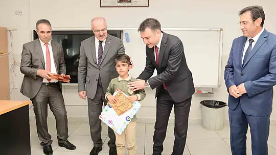 Elazığ'da 137 bin öğrenci karne aldı