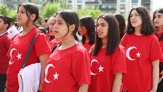 Elazığ'da 23 Nisan Ulusal Egemenlik ve Çocuk Bayramı etkinlikleri