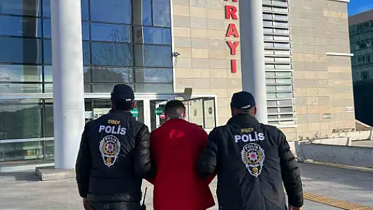 Elazığ'da 26 yıl kesinleşmiş hapis cezası bulunan 3 zanlı tutuklandı
