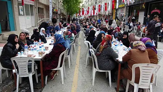 Elazığ'da 5 bin vatandaşın katılımıyla iftar programı düzenlendi