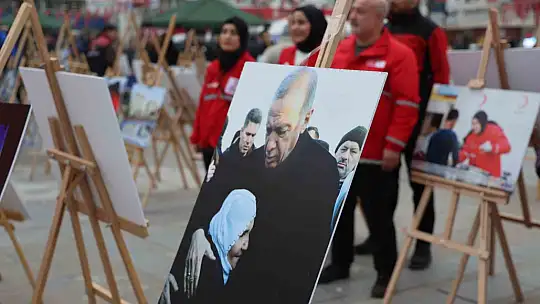 Elazığ'da 6 Şubat depremleri konulu fotoğraf sergisi
