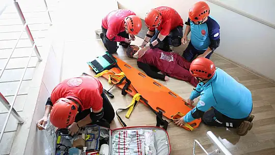 Elazığ'da 6.7'lik deprem tatbikatı