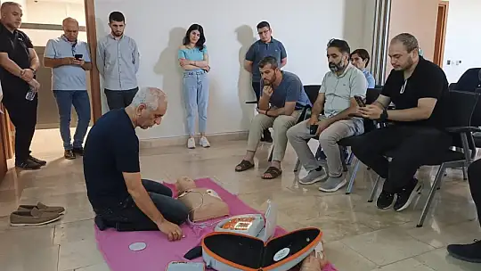 Elazığ'da AFAD gönüllülerine ilk yardım eğitimi